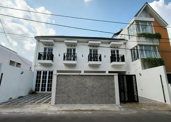 House Of Bedjo Powered By Cocotel Yogyakarta